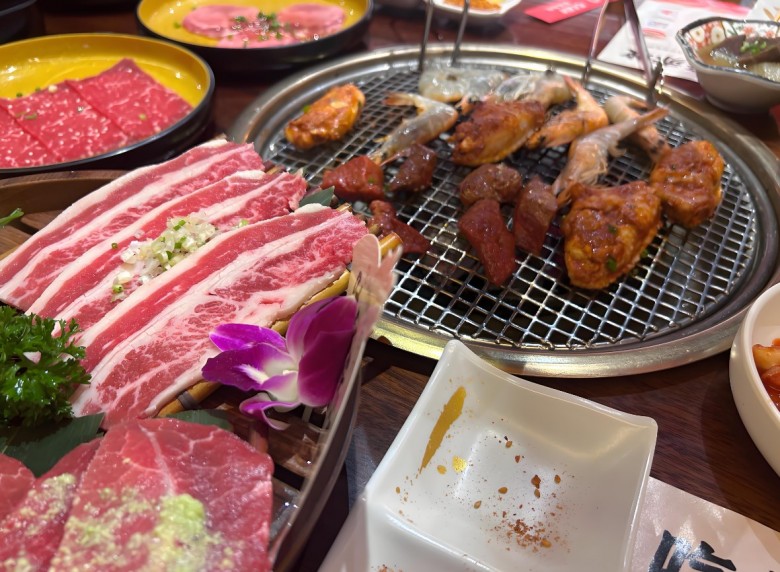 喜三胖自助烤肉加盟 喜三胖自助烤肉加盟