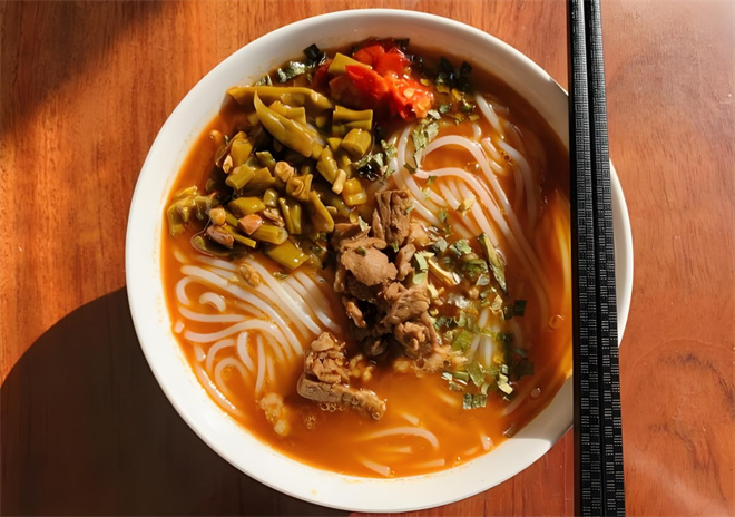 賢聚合牛肉粉加盟