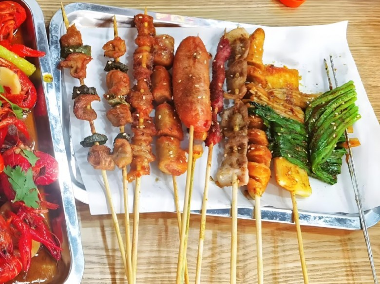 泉赢烧烤大排档加盟