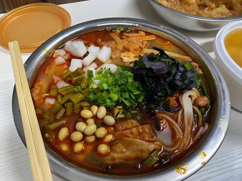 六品坊螺蛳粉加盟