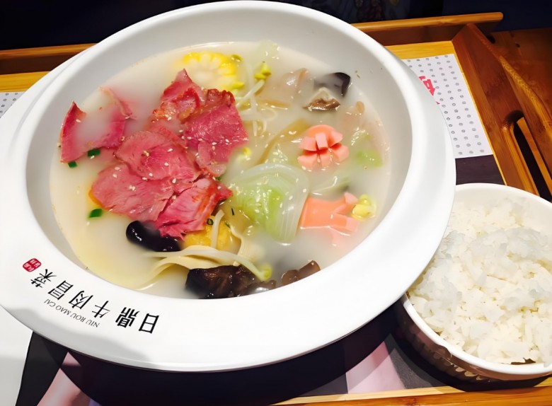 日鼎牛肉冒菜加盟