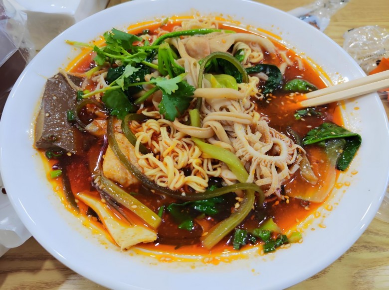 吉食说冒菜加盟