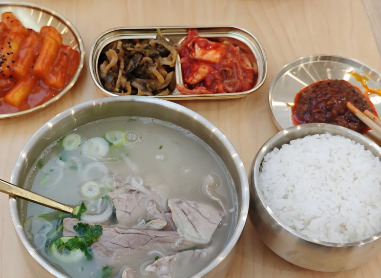 漫町里牛肉汤饭加盟