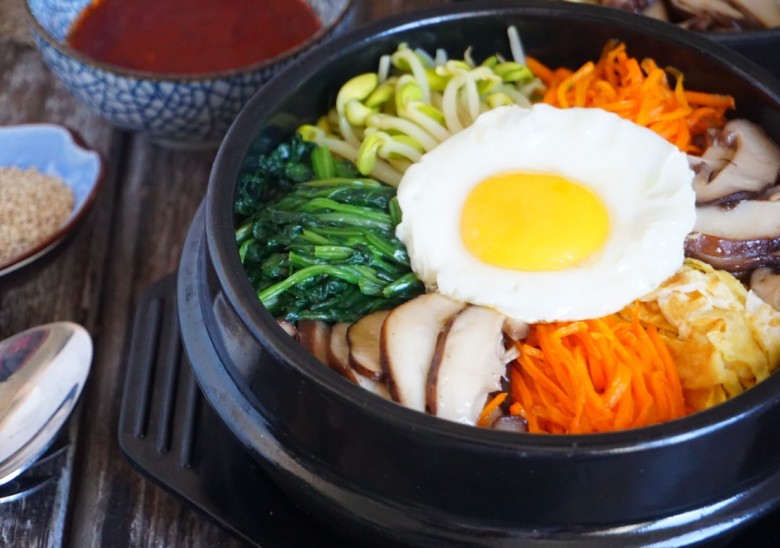 欧尼姐姐石锅拌饭加盟