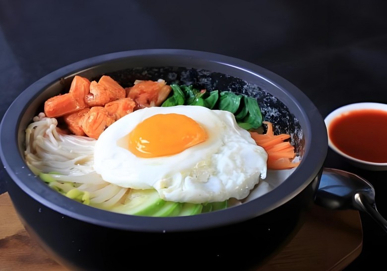 知味石锅拌饭加盟