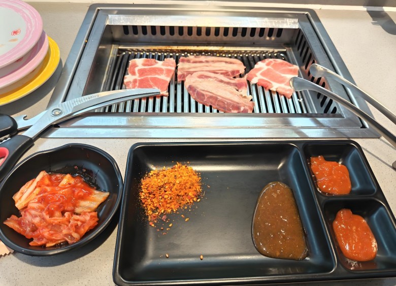 阿西都自助烤肉加盟