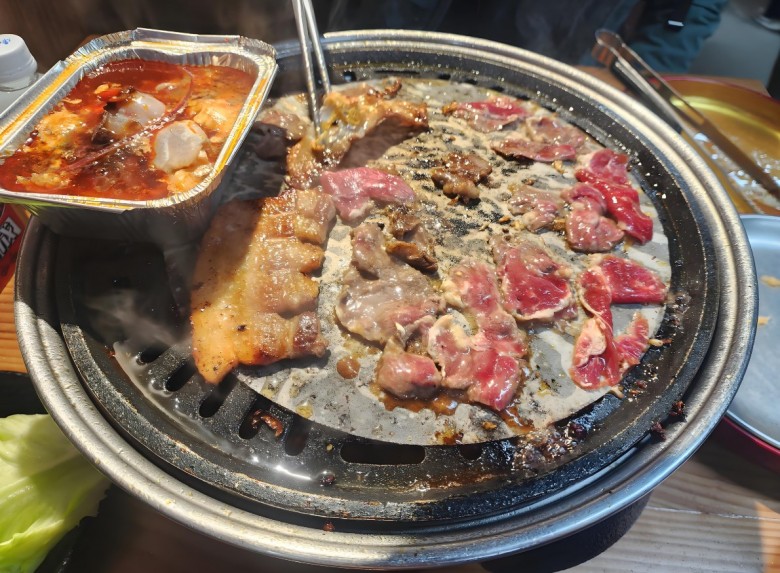 阿西都自助烤肉加盟