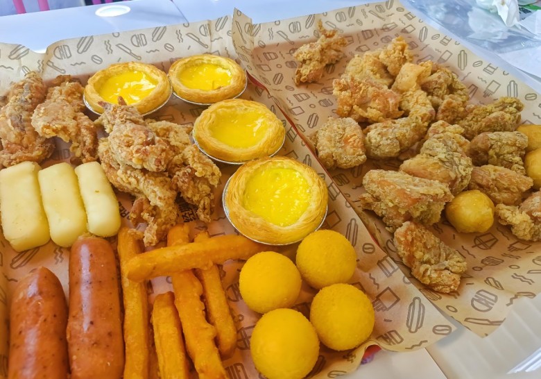 炸鸡草给料放题自助