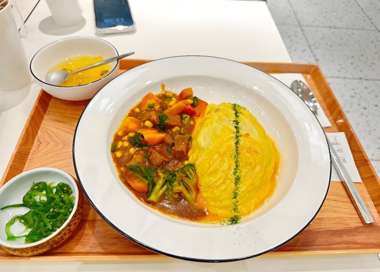 浅奈咖喱蛋包饭