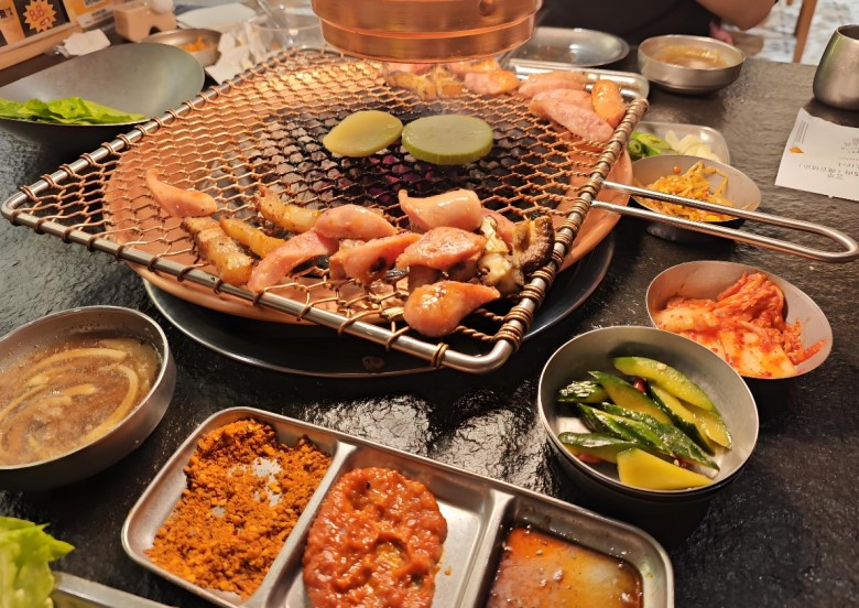 觅炭韩式烤肉加盟