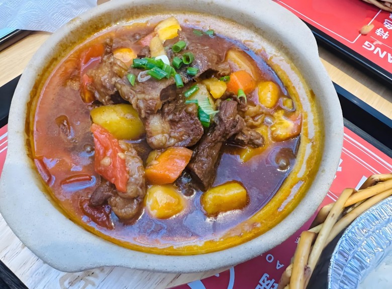 钱小匠爆汁牛肉饭