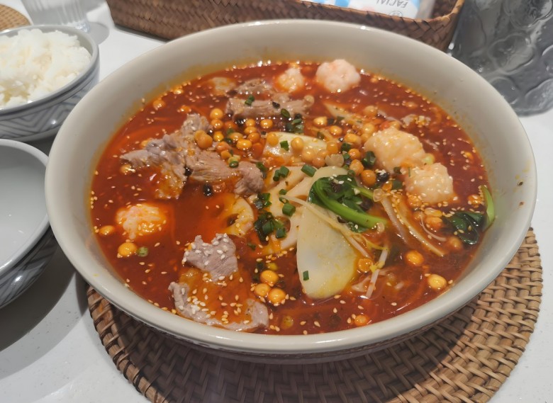 红冒坊冒菜加盟