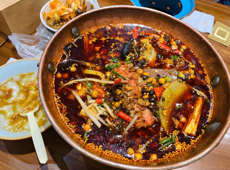 老渝家火锅冒菜加盟