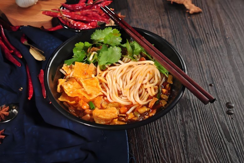 寄杨轩螺蛳粉加盟