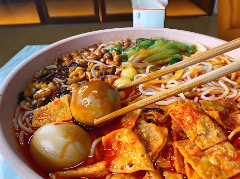 默言粉肆螺蛳粉 默言粉肆螺蛳粉