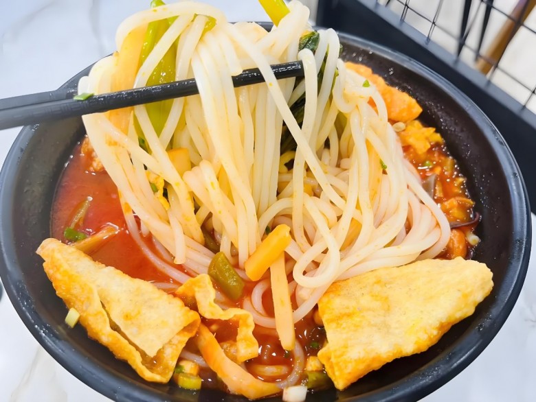 卷味螺蛳粉加盟