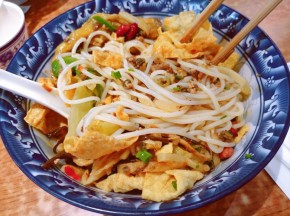 卷味螺蛳粉