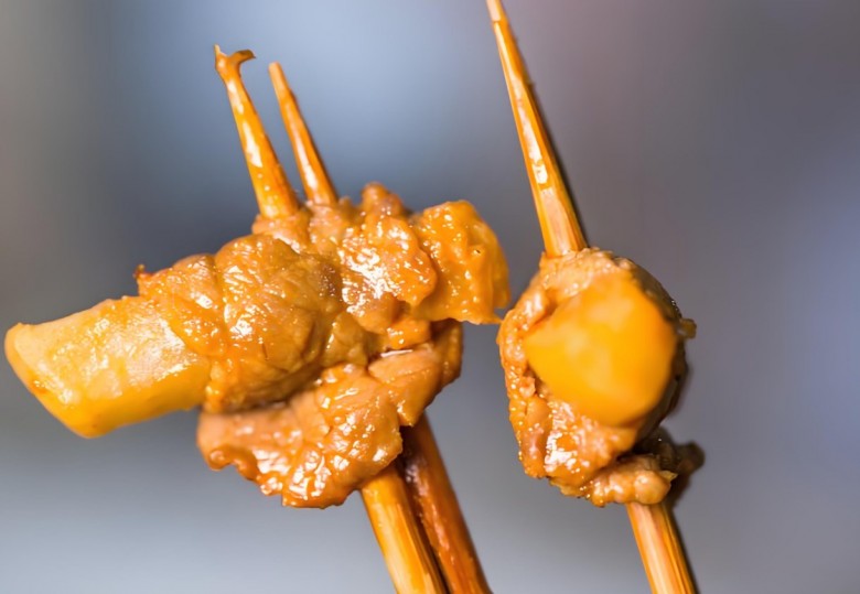 川滋麻串串香加盟