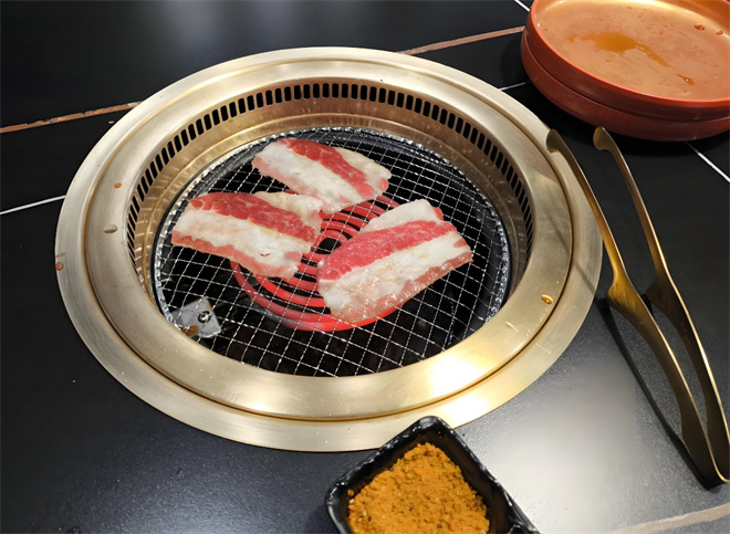 蔡大嘴烤肉自助