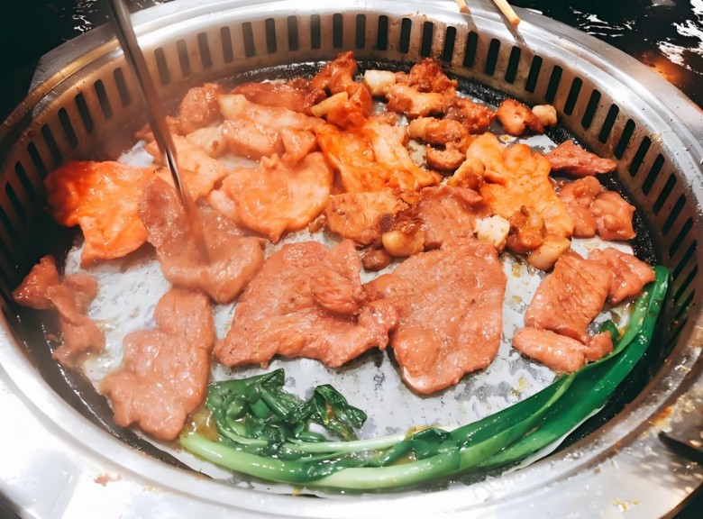 昕潼自助烤肉火锅加盟