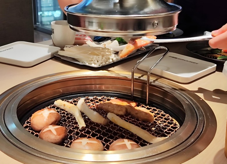 日月烤肉韩式烤肉加盟