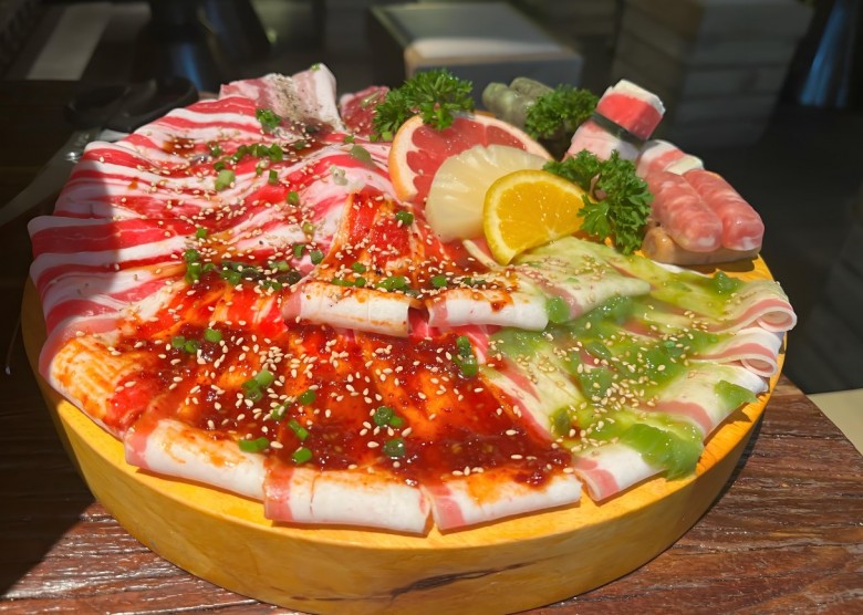 昕潼自助烤肉火鍋 昕潼自助烤肉火鍋