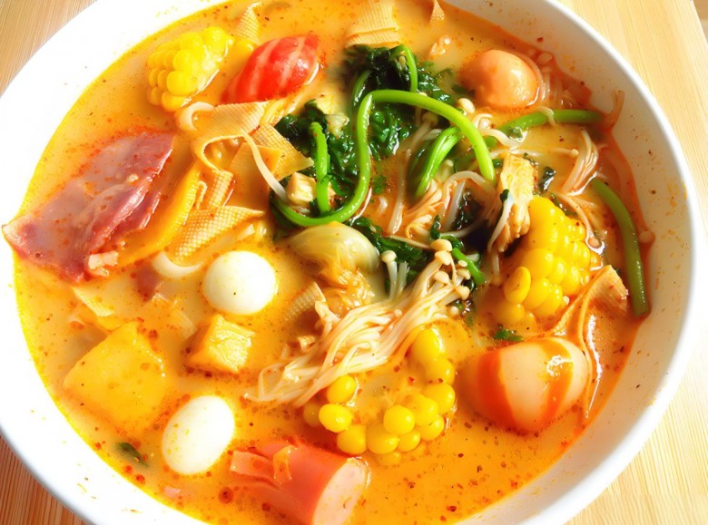 小浩骨汤麻辣烫加盟