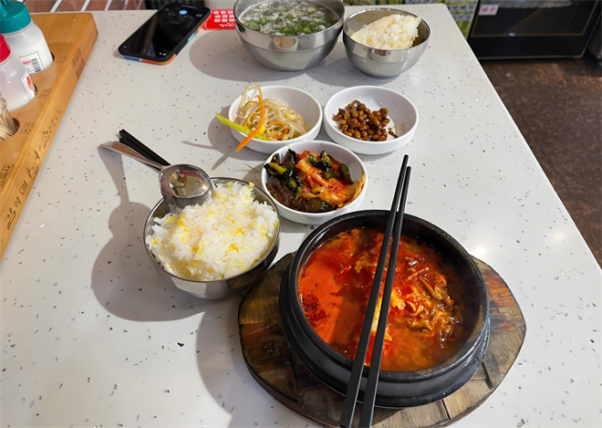 食八掌牛肉汤饭