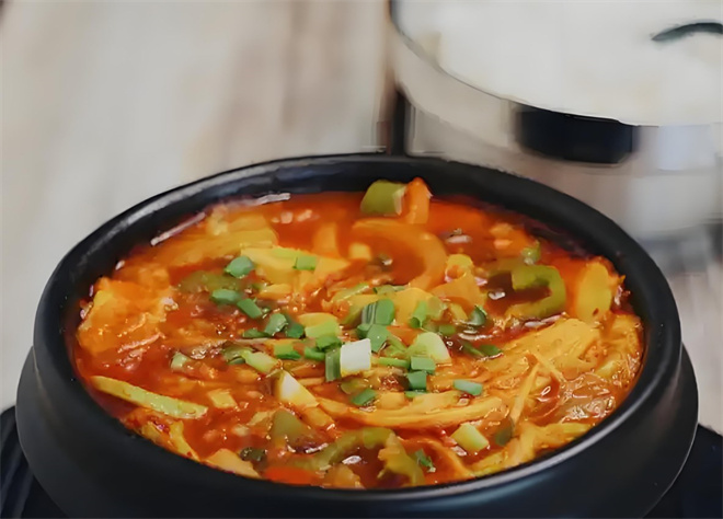 李珍鲜韩式汤饭加盟