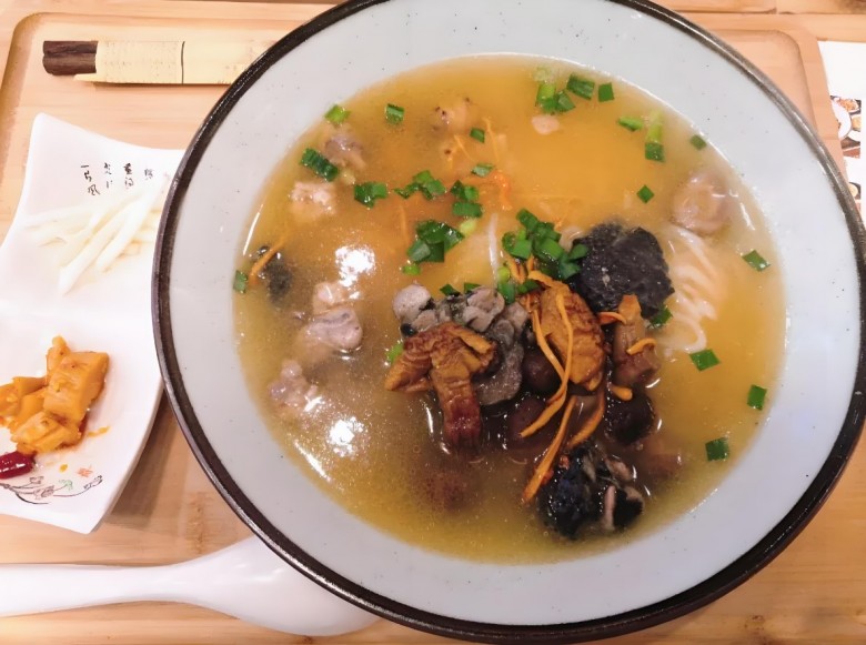 口口妙鸡汤饭加盟