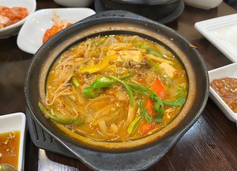 阿巴一米肠汤饭加盟