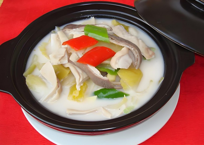 嘴嘴旺猪肚鸡汤饭