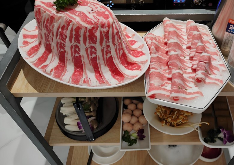 牛十四酸菜肥牛火锅加盟