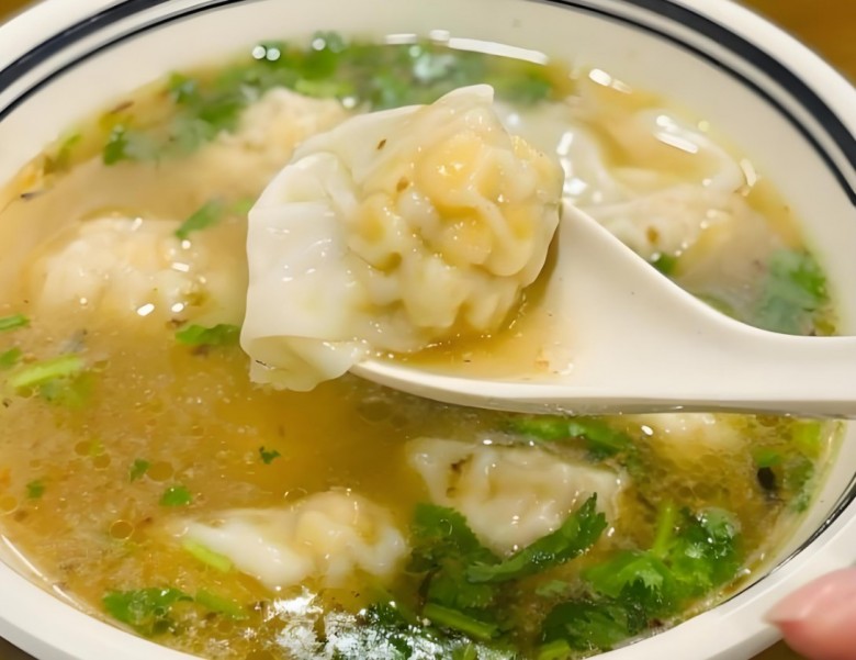 板栗鲜肉馄饨加盟