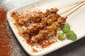 英子油炸串串