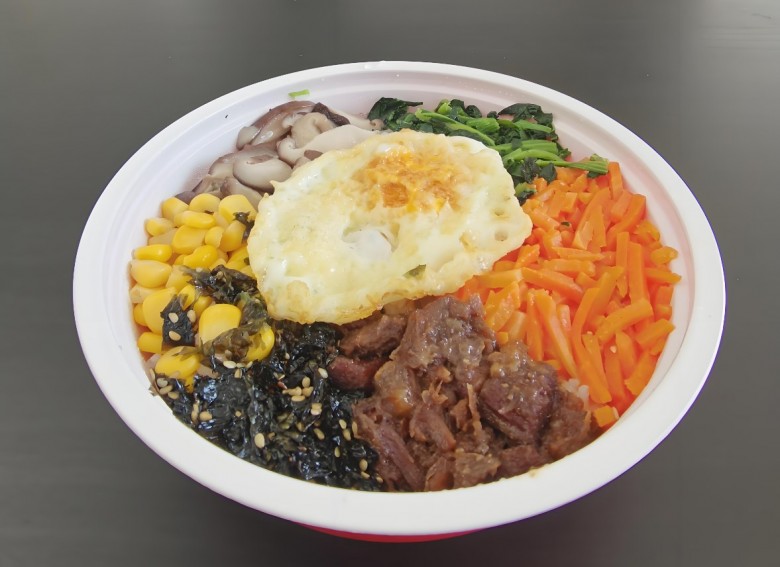 西柚见石锅拌饭