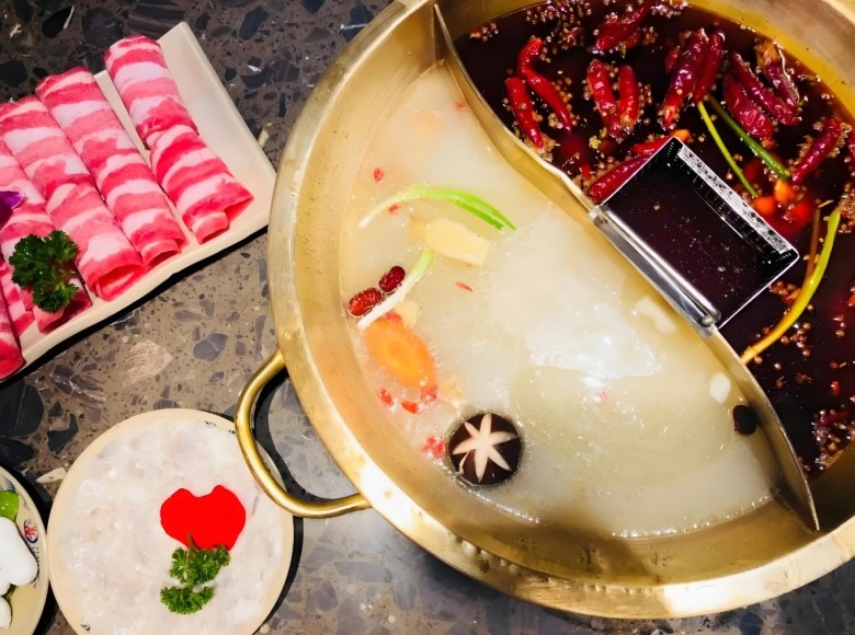 白李记兔火锅加盟