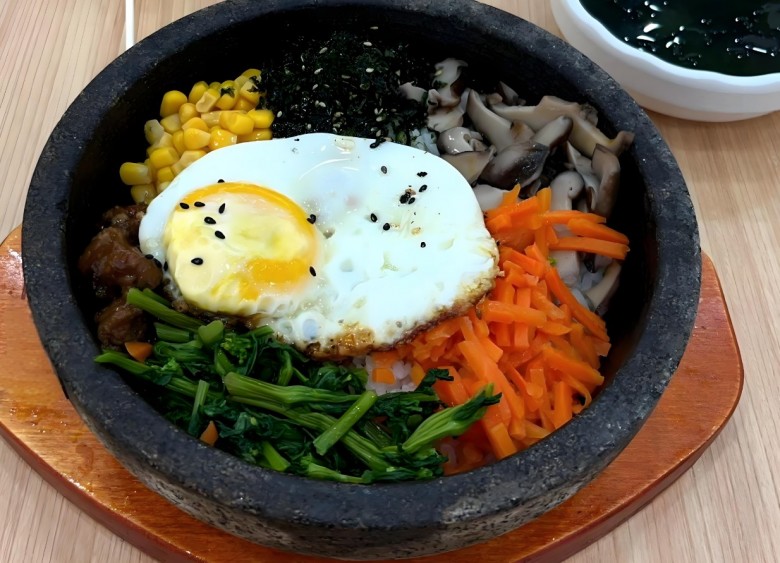 大悦石锅拌饭加盟