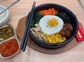 西柚见石锅拌饭