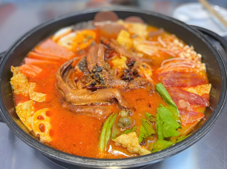 臭憨憨螺蛳粉火锅加盟