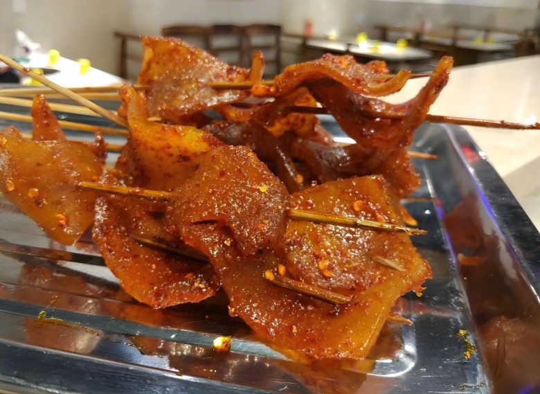 常串门两毛串串