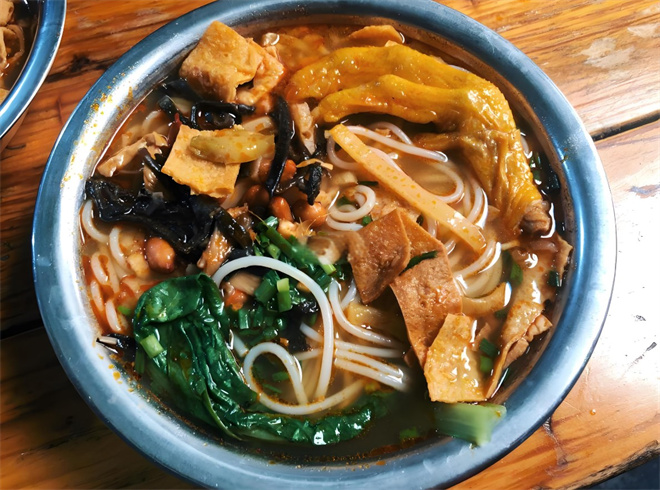 聚宝螺蛳粉加盟