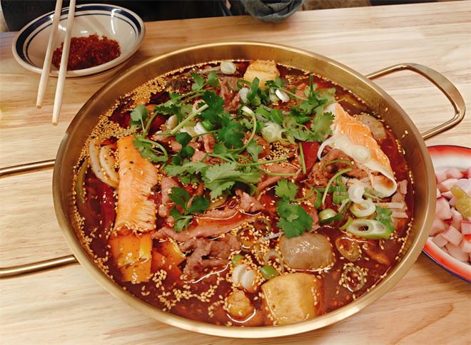 卧喜铺子牛肉冒菜