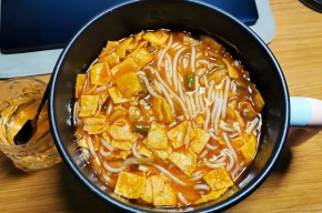 东门螺蛳粉