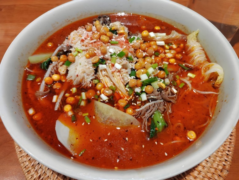 卧喜铺子牛肉冒菜加盟