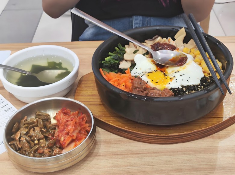 盈香居烤肉拌饭