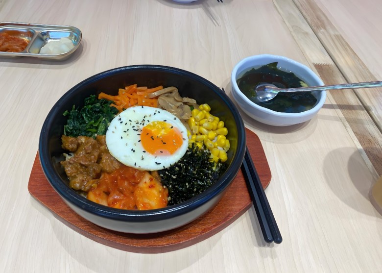 布小布烤肉拌饭