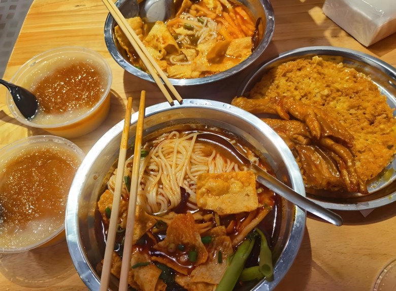 柒记螺蛳粉加盟