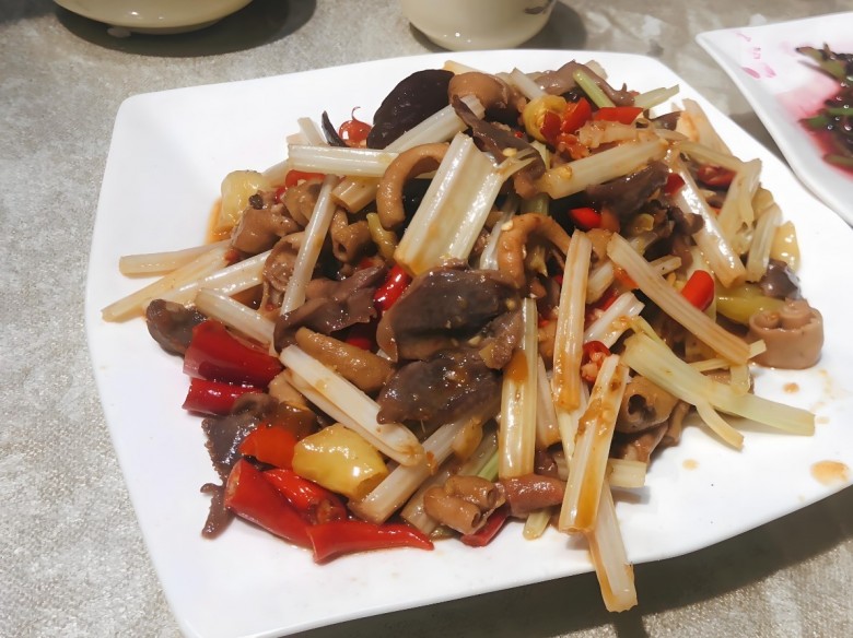 云不知小院川菜