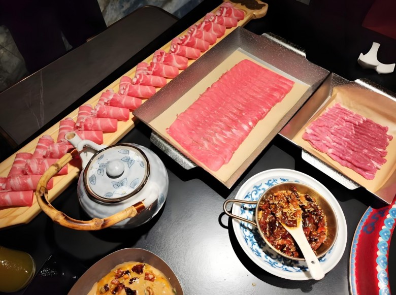 和兴阁潮汕牛肉火锅